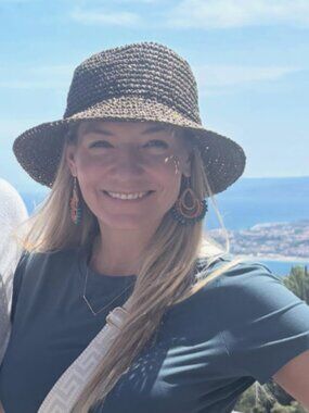Meet your Posher, Liz